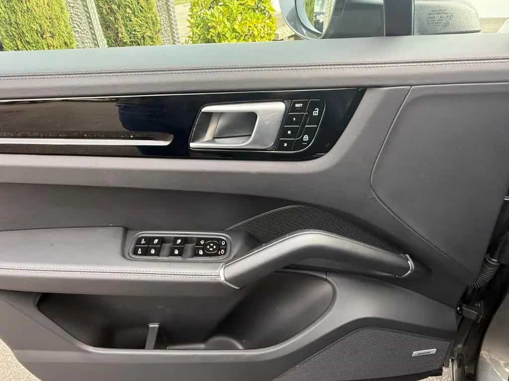Porsche Cayenne Design Paket/22Zoll. 10/2019-photo-30