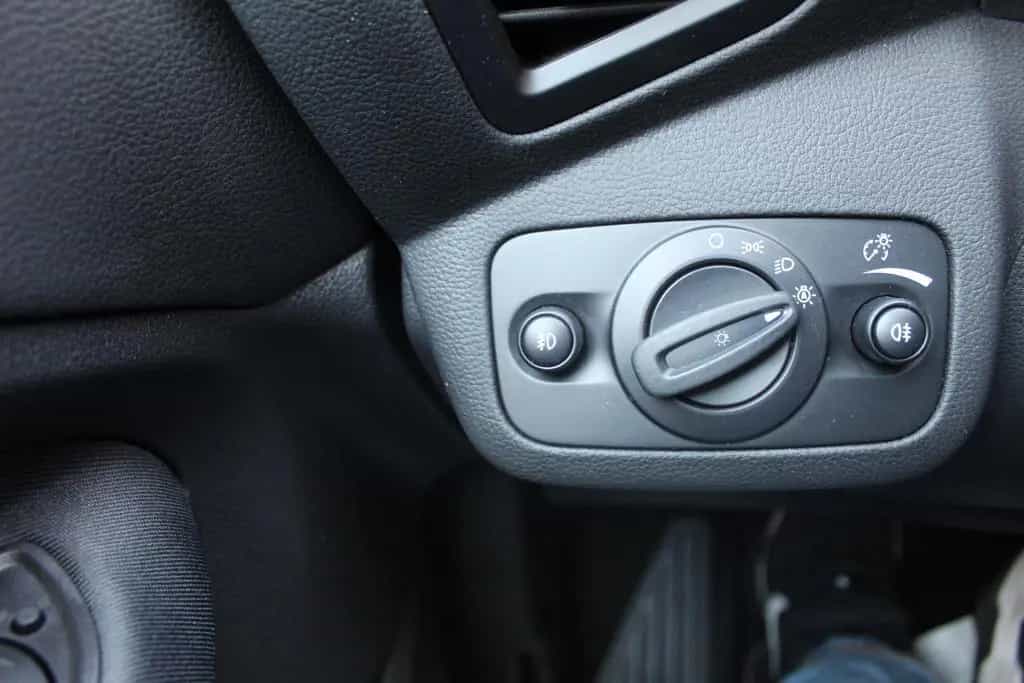 Ford C-Max 1.5 EcoBoost Titanium / Kamera Navi/ Si... 06/2019-photo-9