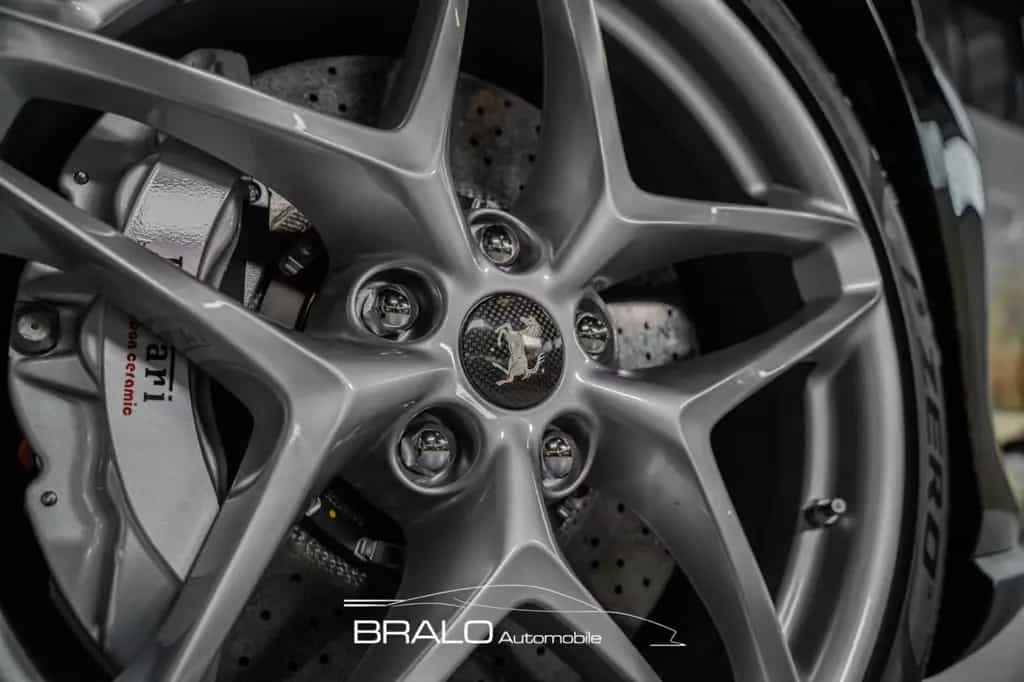 Ferrari Roma Spider, NEW*NET-EXPORT* null-photo-11