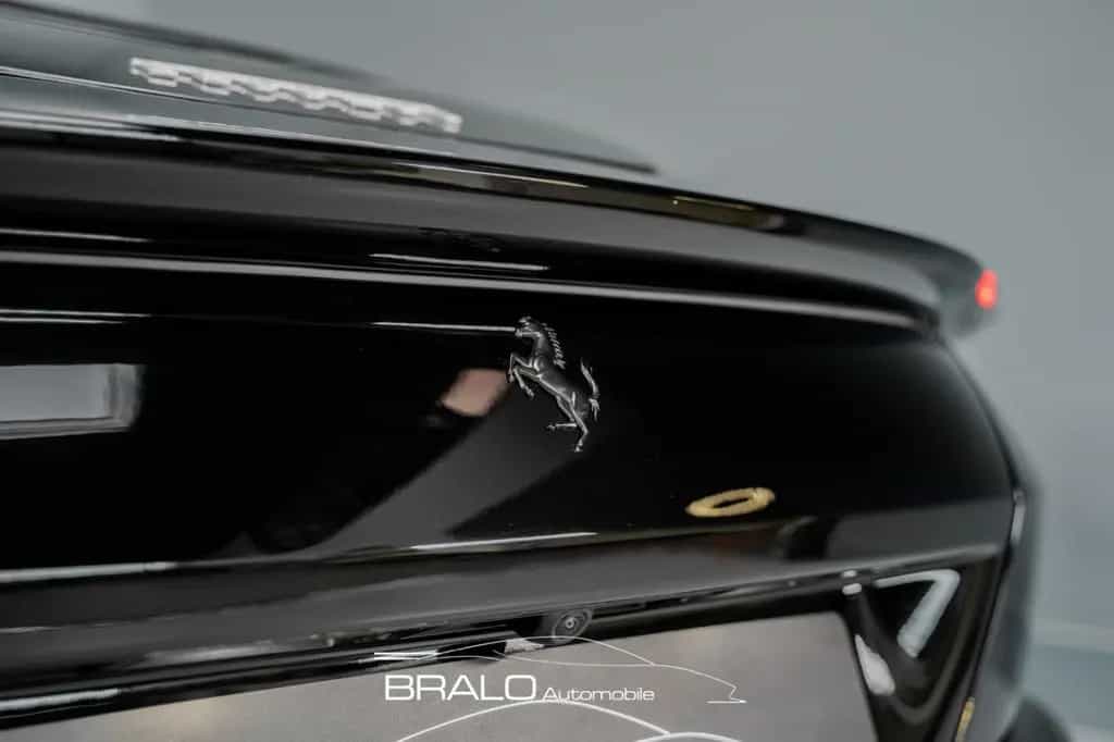 Ferrari Roma Spider, NEW*NET-EXPORT* null-photo-14