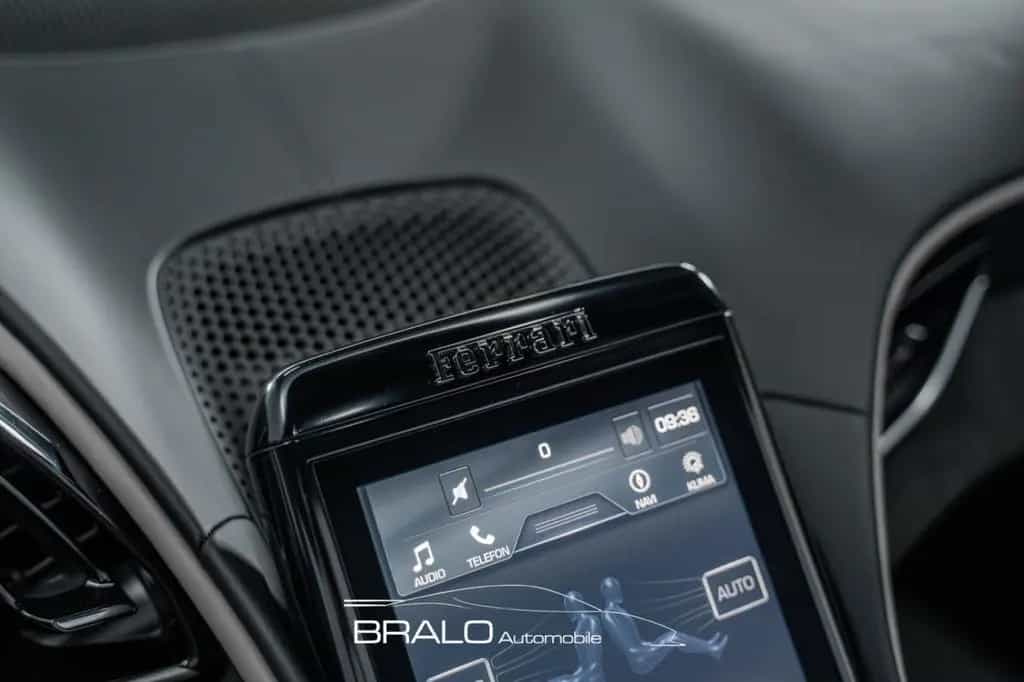 Ferrari Roma Spider, NEW*NET-EXPORT* null-photo-29