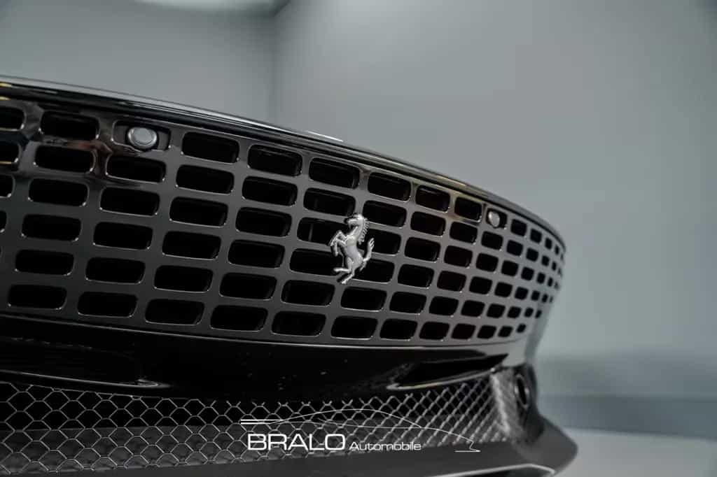Ferrari Roma Spider, NEW*NET-EXPORT* null-photo-9