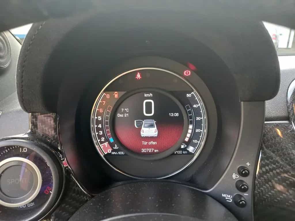 Abarth 595 Competizione 1.4 16V 8-fach bereift Cabrio 08/2020-photo-11