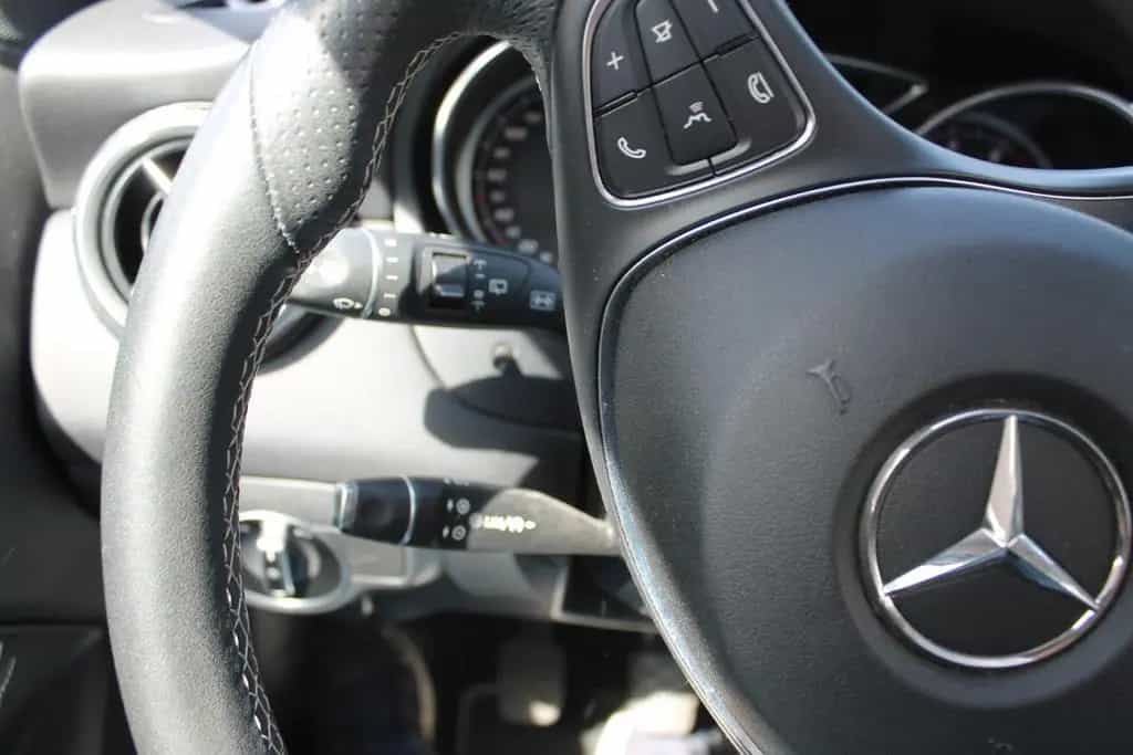 Mercedes-Benz GLA 180 Urban-Navi-Panoramadach-PDC 08/2017-photo-16