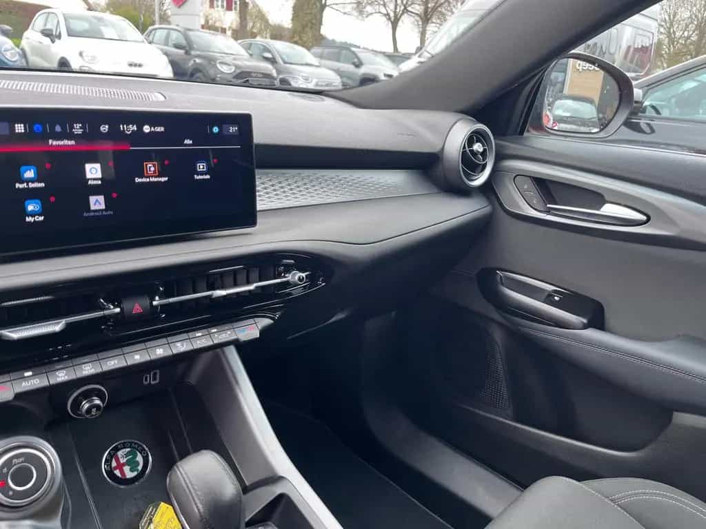 Alfa Romeo Tonale Super 12/2022-photo-10