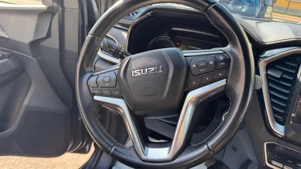 Isuzu D-Max N60 -Max 1.9 td crew Solar Supernova 04/2022-photo-7