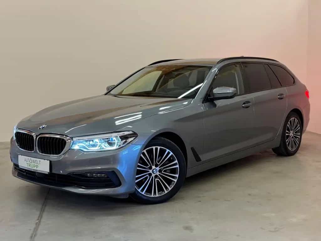 BMW 5 Series 520 d xDrive Sport Line/LED/PANO/NAVI/SHZ/HUD 03/2020-photo-0