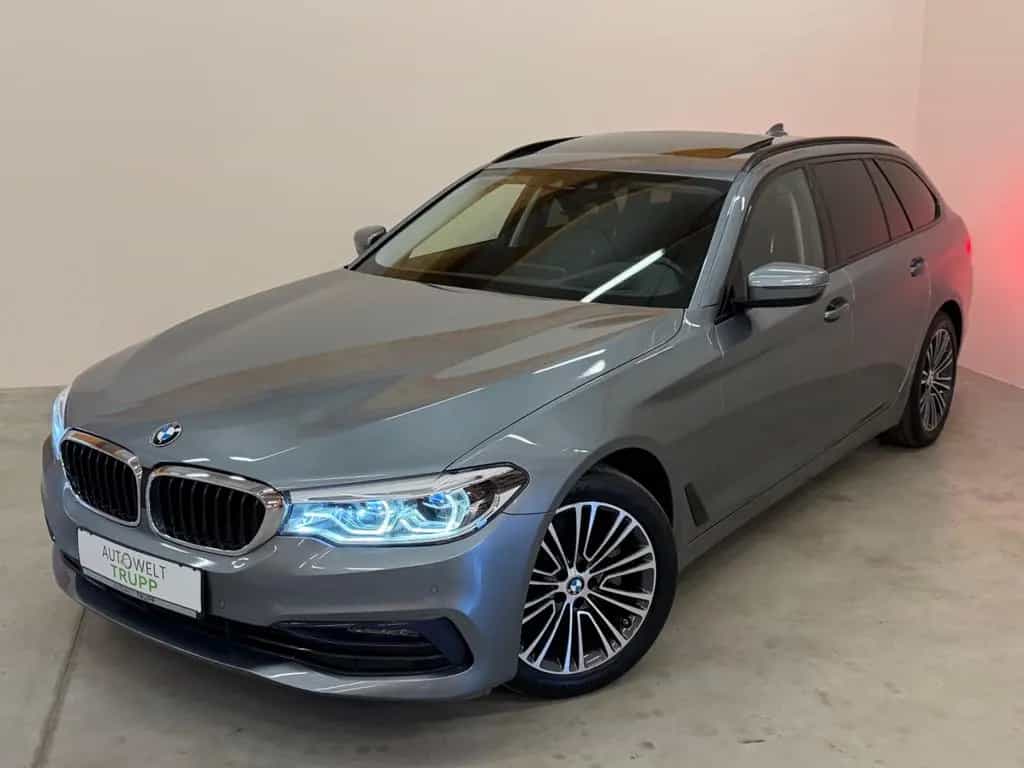 BMW 5 Series 520 d xDrive Sport Line/LED/PANO/NAVI/SHZ/HUD 03/2020-photo-1