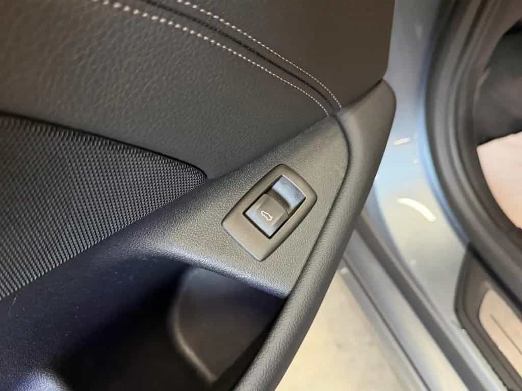 BMW 5 Series 520 d xDrive Sport Line/LED/PANO/NAVI/SHZ/HUD 03/2020-photo-11