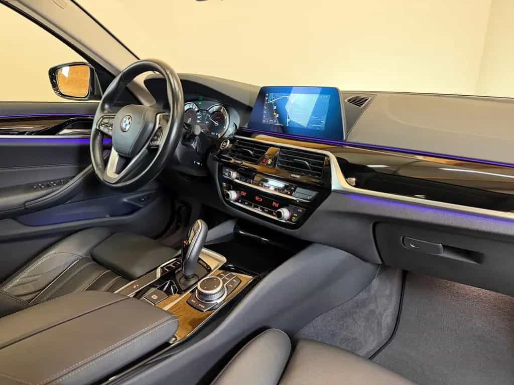 BMW 5 Series 520 d xDrive Sport Line/LED/PANO/NAVI/SHZ/HUD 03/2020-photo-18