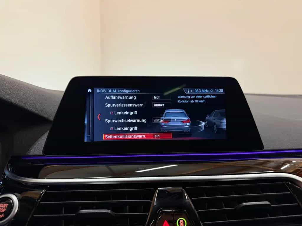 BMW 5 Series 520 d xDrive Sport Line/LED/PANO/NAVI/SHZ/HUD 03/2020-photo-29