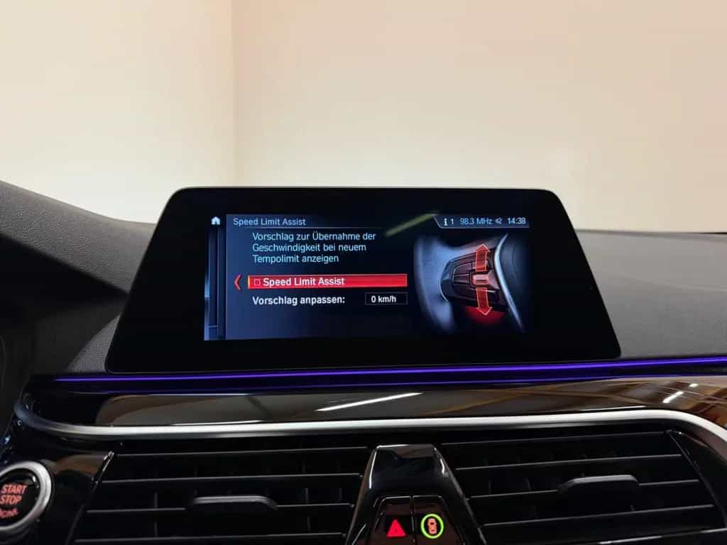 BMW 5 Series 520 d xDrive Sport Line/LED/PANO/NAVI/SHZ/HUD 03/2020-photo-31