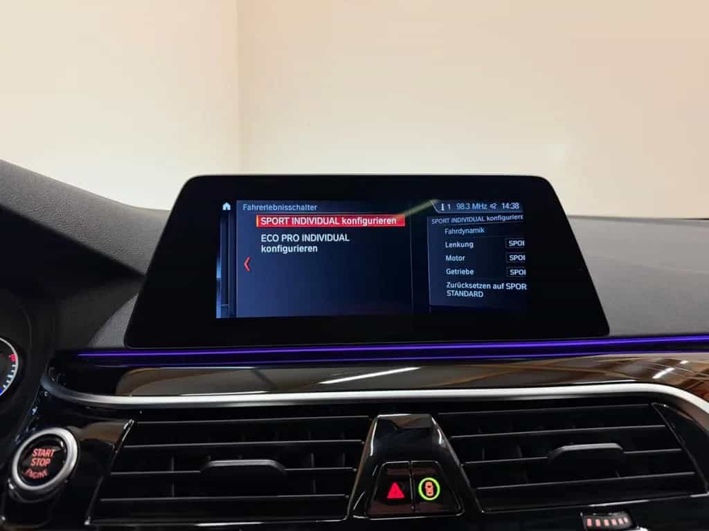 BMW 5 Series 520 d xDrive Sport Line/LED/PANO/NAVI/SHZ/HUD 03/2020-photo-34