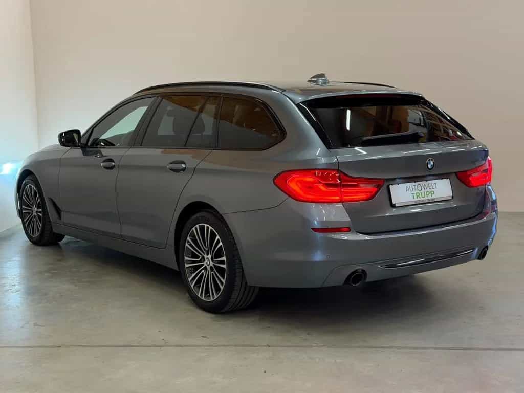 BMW 5 Series 520 d xDrive Sport Line/LED/PANO/NAVI/SHZ/HUD 03/2020-photo-7