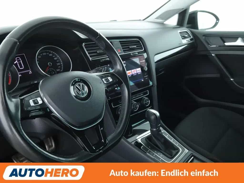 Volkswagen Golf VII 1.4 TSI Sound Aut.*NAVI*LED*ACC* 01/2018-photo-10