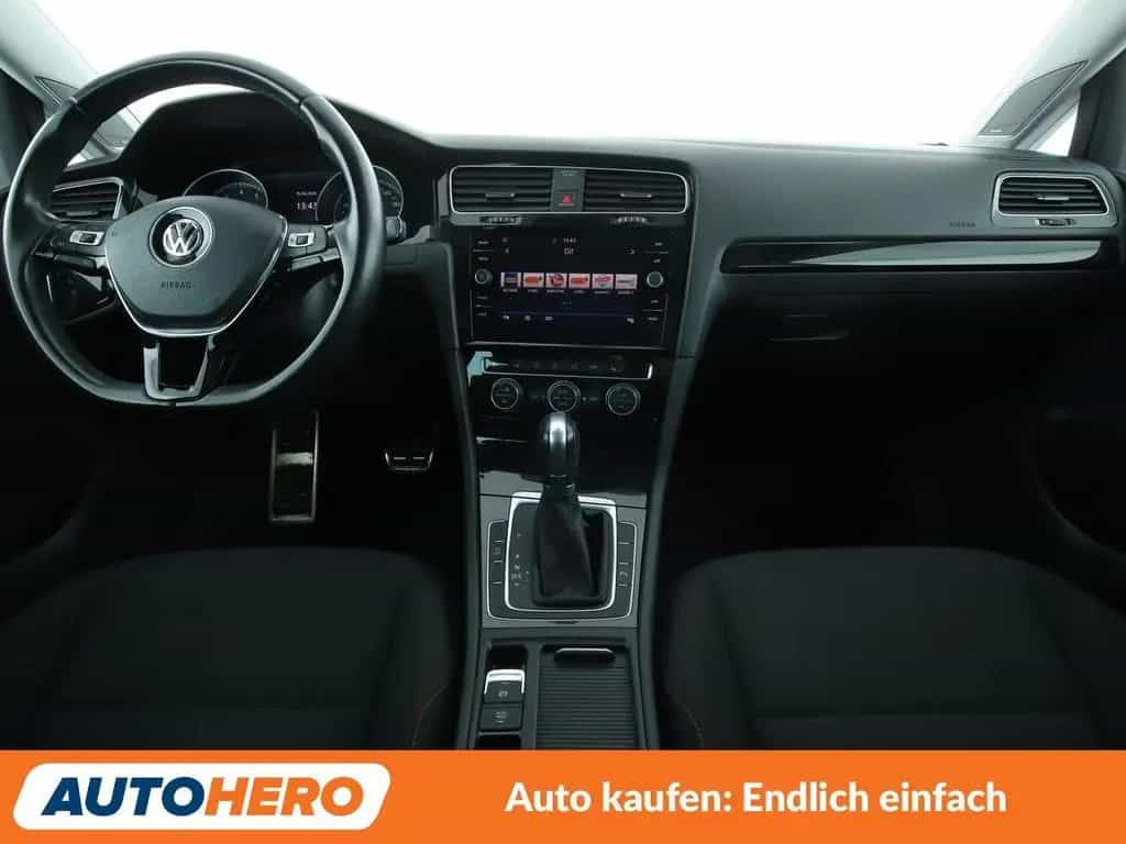Volkswagen Golf VII 1.4 TSI Sound Aut.*NAVI*LED*ACC* 01/2018-photo-11