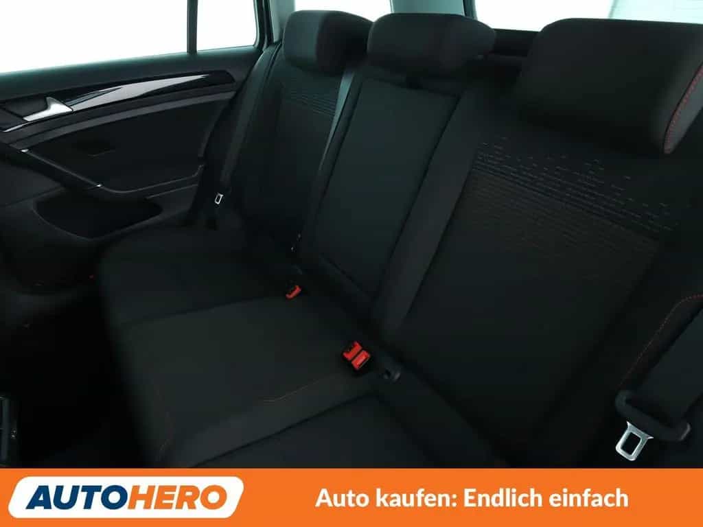 Volkswagen Golf VII 1.4 TSI Sound Aut.*NAVI*LED*ACC* 01/2018-photo-13