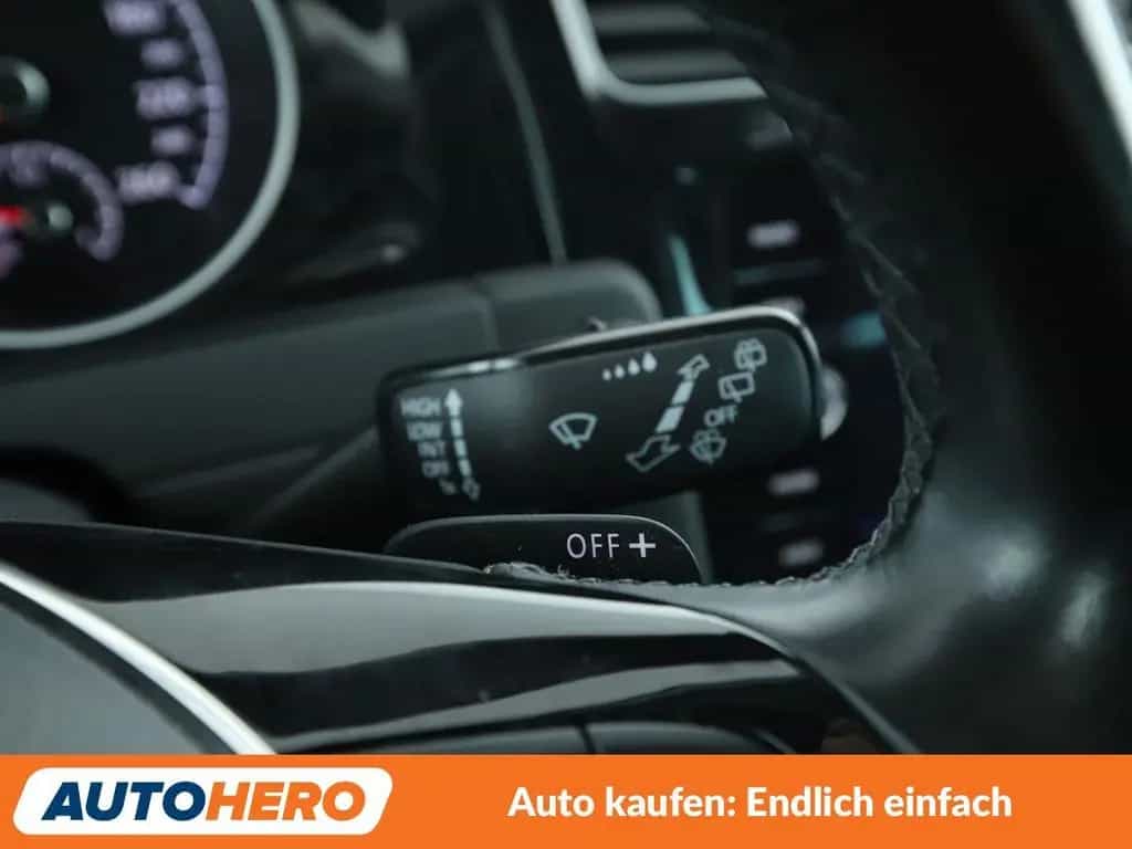 Volkswagen Golf VII 1.4 TSI Sound Aut.*NAVI*LED*ACC* 01/2018-photo-26