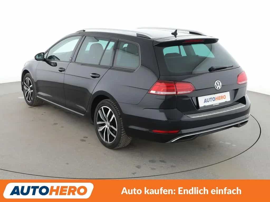 Volkswagen Golf VII 1.4 TSI Sound Aut.*NAVI*LED*ACC* 01/2018-photo-3