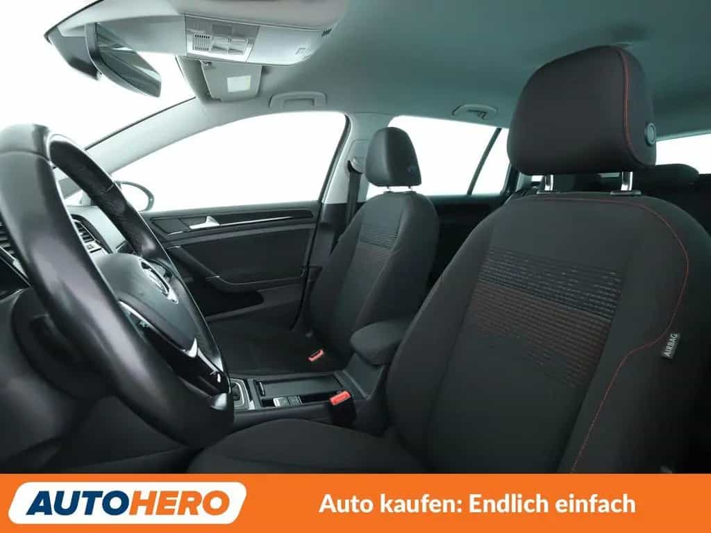 Volkswagen Golf VII 1.4 TSI Sound Aut.*NAVI*LED*ACC* 01/2018-photo-9