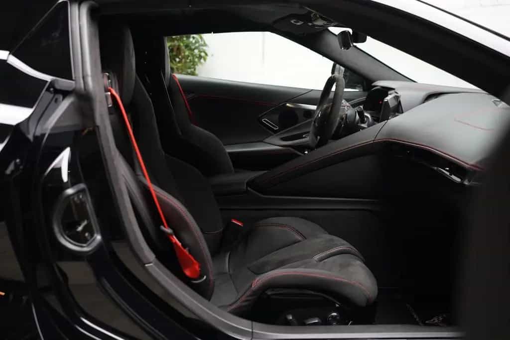 Corvette C8 Stingray Convertible 08/2023-photo-24