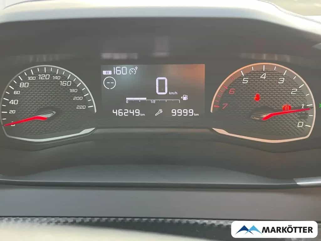 Peugeot 2008 Active Radio/Bluetooth/Sitzheizung 03/2022-photo-9