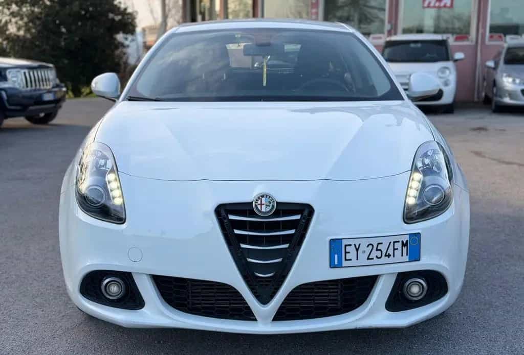 Alfa Romeo Giulietta 2015 1.6 JTDm- ok neopatent 08/2015-photo-1