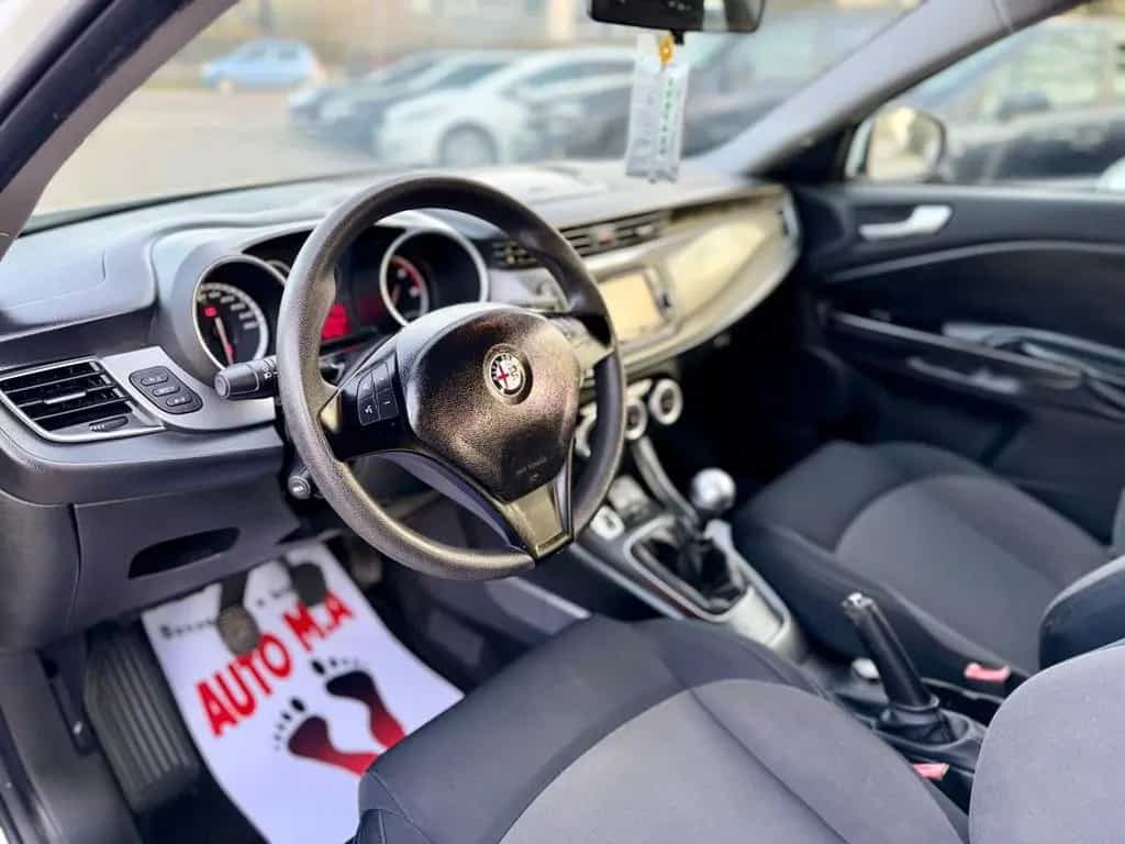 Alfa Romeo Giulietta 2015 1.6 JTDm- ok neopatent 08/2015-photo-13