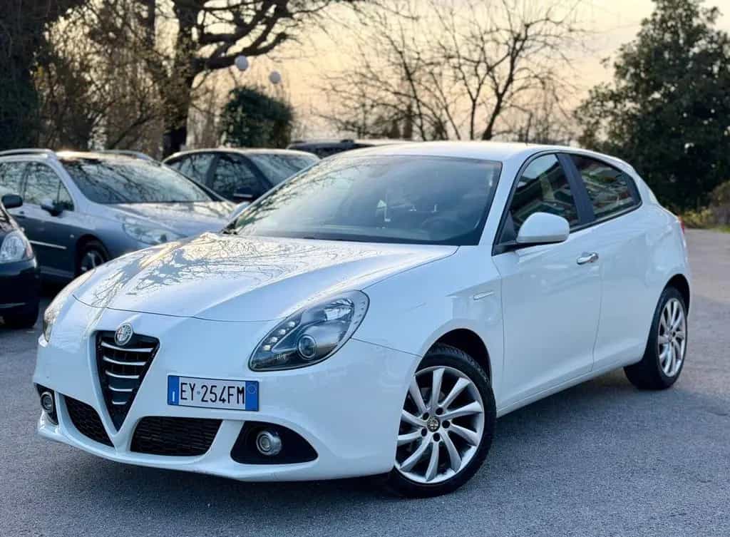Alfa Romeo Giulietta 2015 1.6 JTDm- ok neopatent 08/2015-photo-2