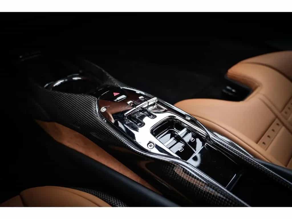 Ferrari 296 GTB *Liftsystem*Racingsitze*JBL*Carbon+LED* 05/2024-photo-22