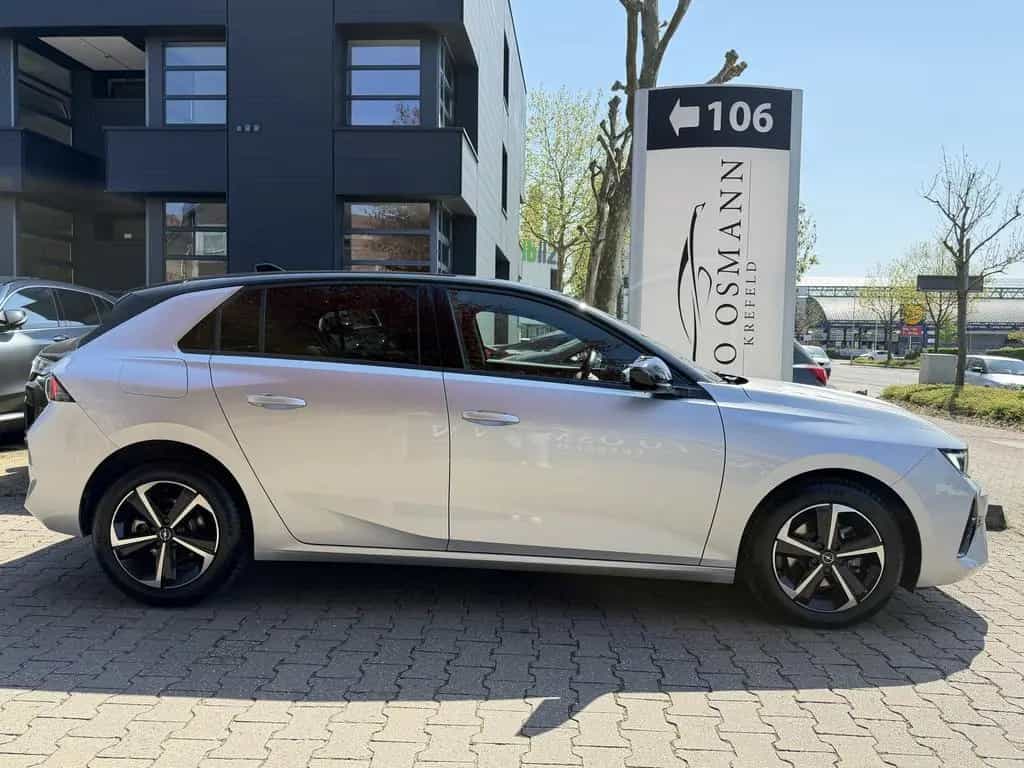 Opel Astra 1.2 Turbo GS / 360°KAM / ACC 02/2025-photo-4