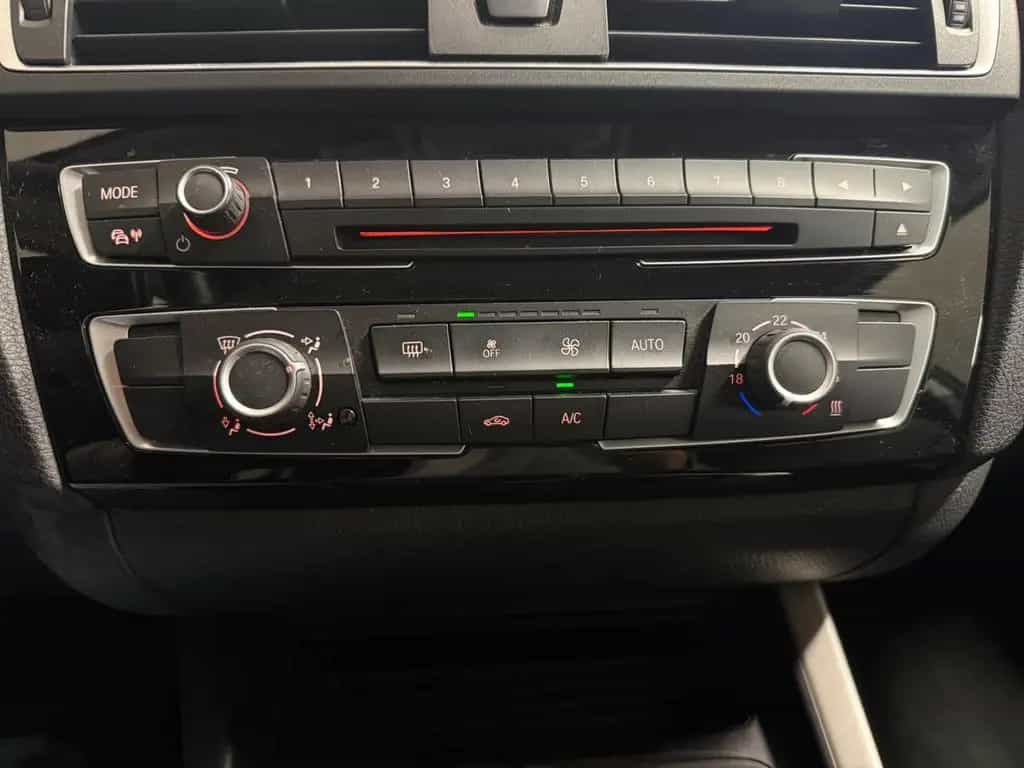 BMW 1 Series 116 1 Limousine 3-trg. 116 i 06/2016-photo-13
