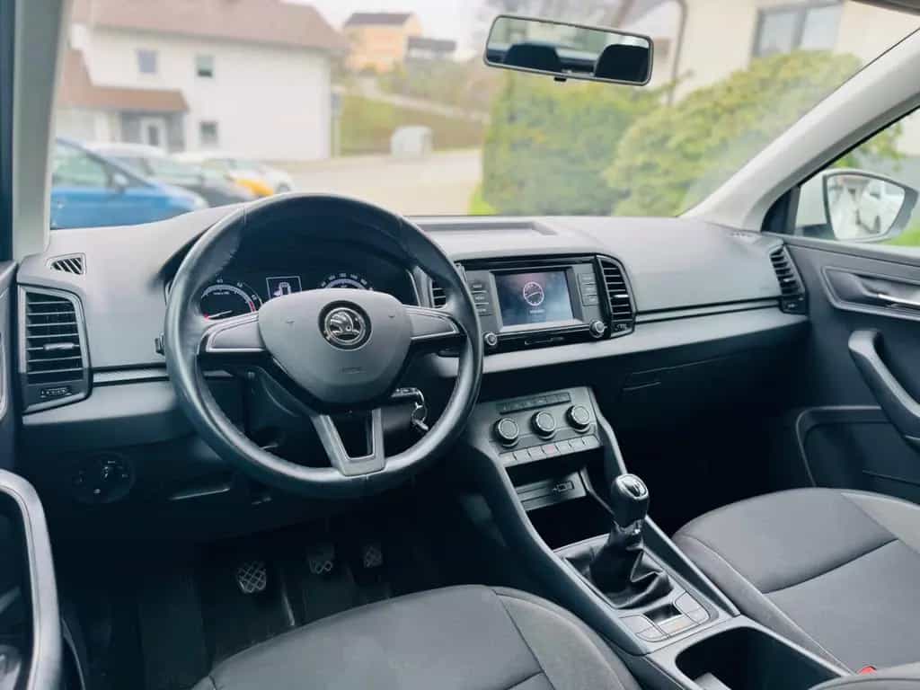 Skoda Karoq Active CarPlay DAB AHK 09/2019-photo-14