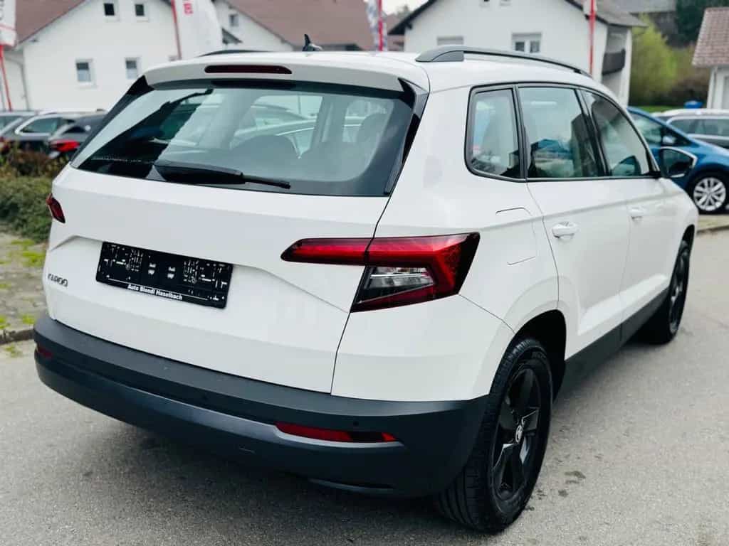 Skoda Karoq Active CarPlay DAB AHK 09/2019-photo-6