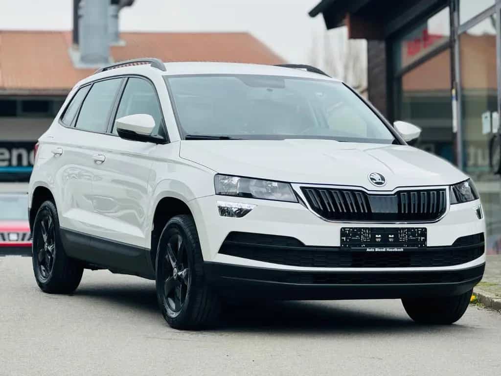 Skoda Karoq Active CarPlay DAB AHK 09/2019-photo-8