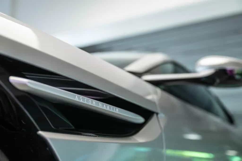 Aston Martin DB12 4.0 V8 05/2024-photo-14