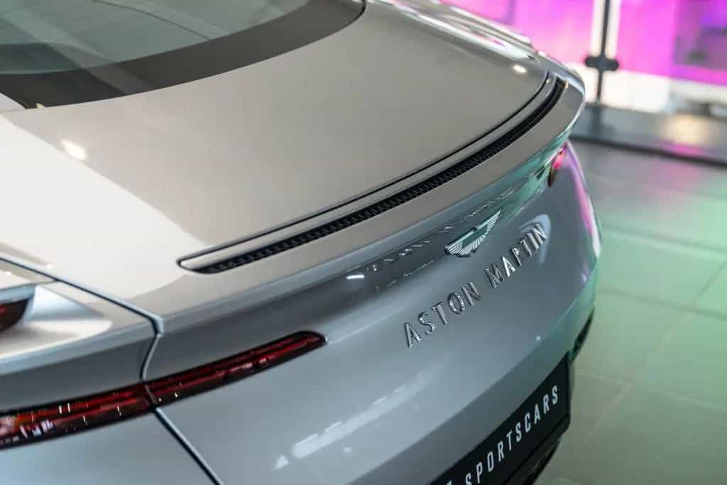 Aston Martin DB12 4.0 V8 05/2024-photo-16