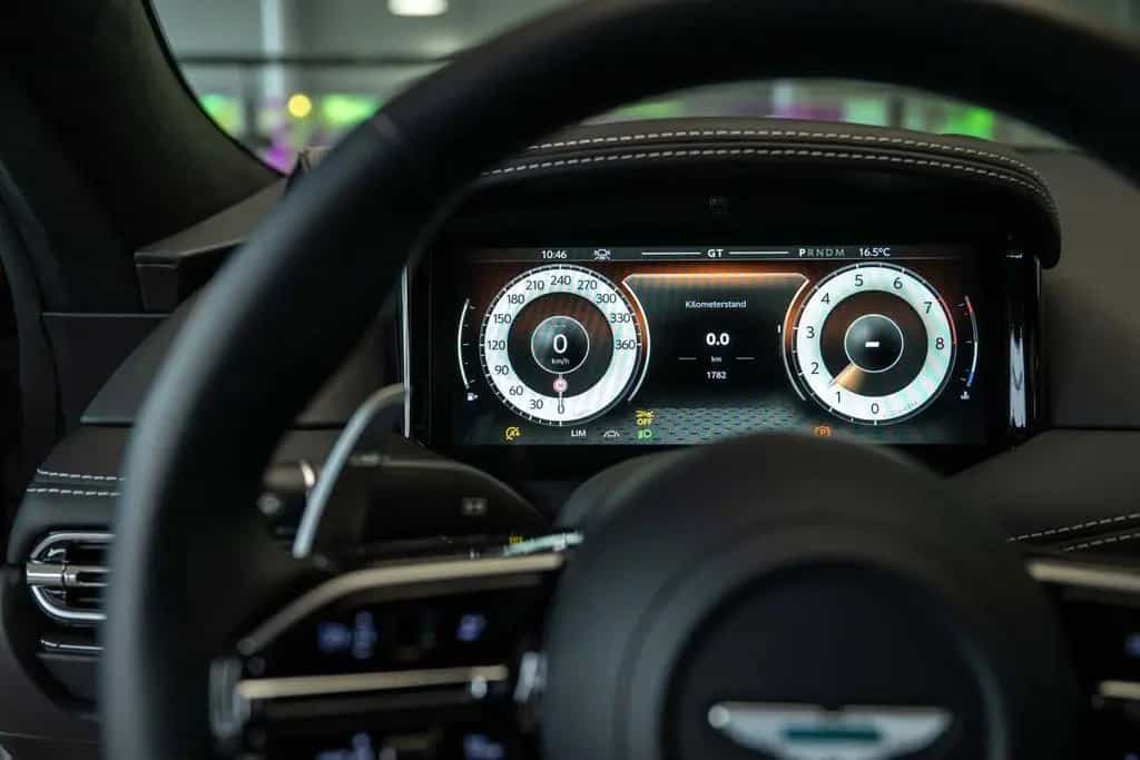 Aston Martin DB12 4.0 V8 05/2024-photo-22