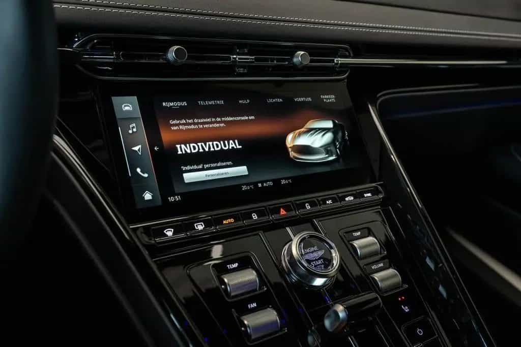 Aston Martin DB12 4.0 V8 05/2024-photo-34