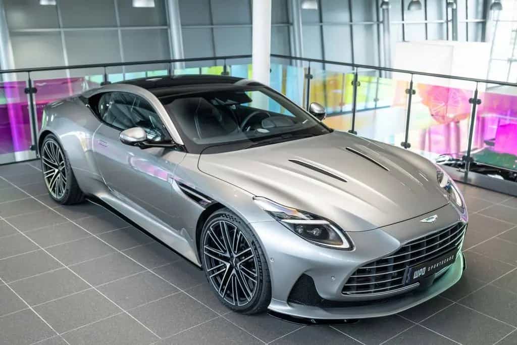 Aston Martin DB12 4.0 V8 05/2024-photo-5