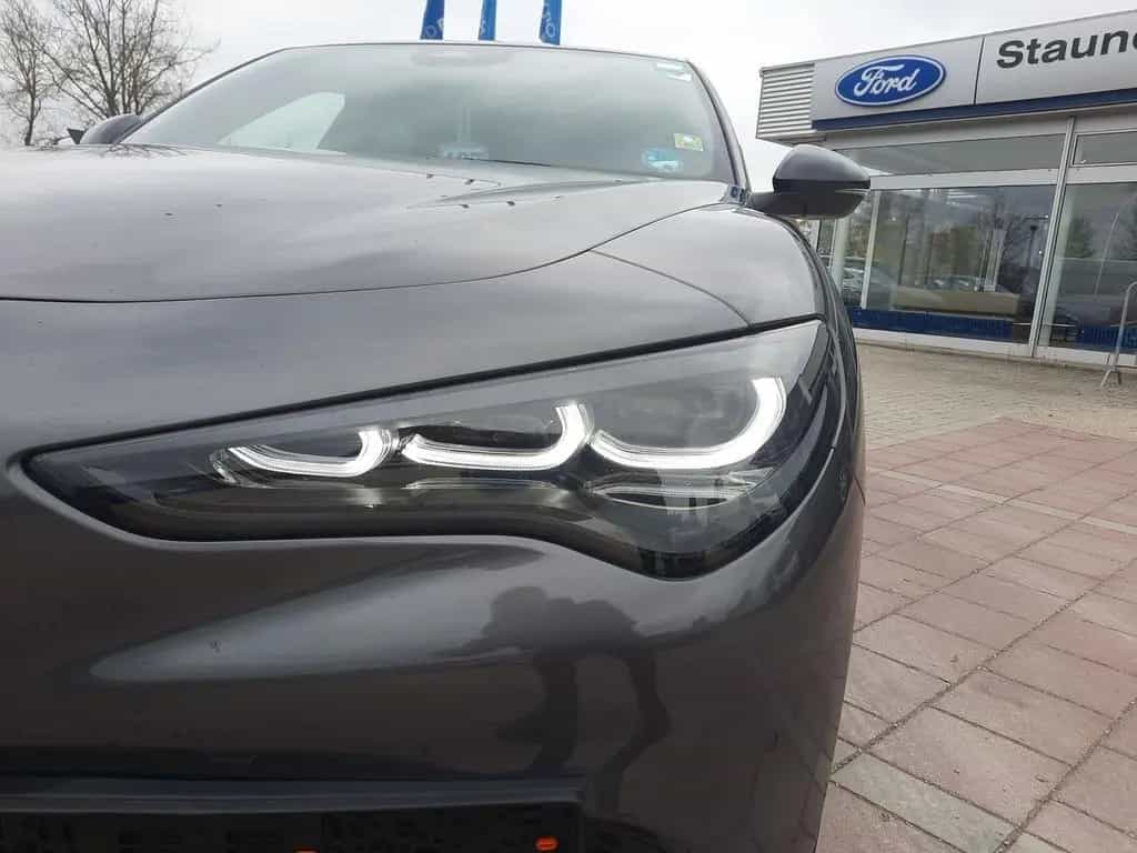 Alfa Romeo Stelvio 2.2 JTDM Veloce Q4 Matrix DAB Kamera 05/2024-photo-9