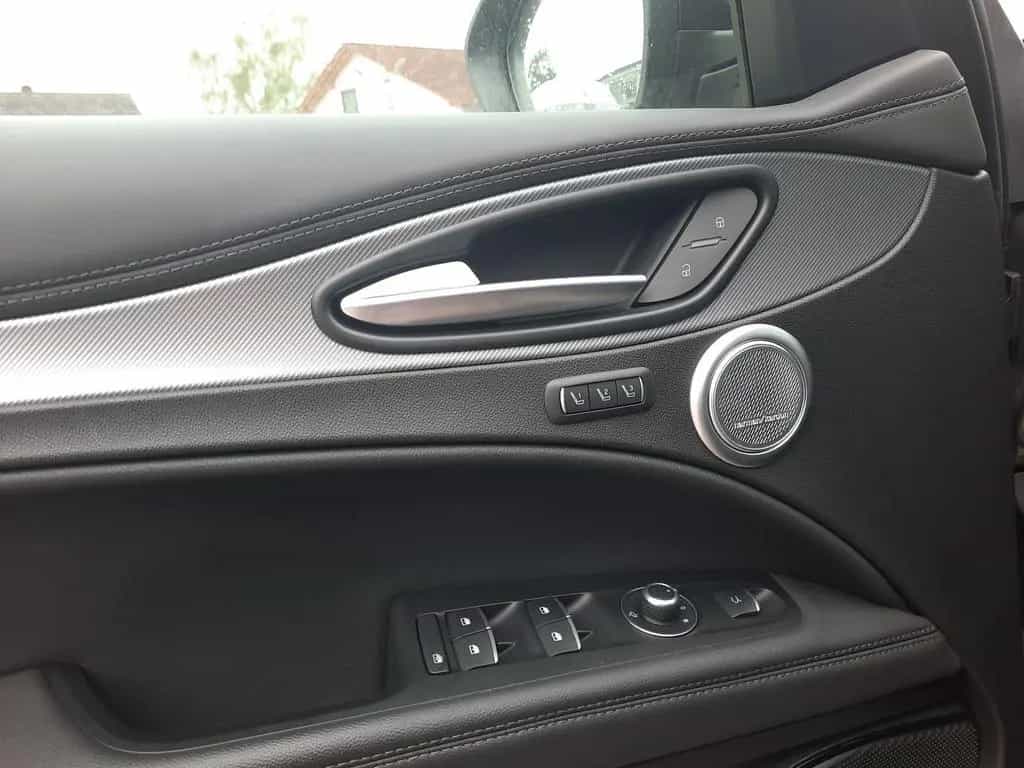 Alfa Romeo Stelvio 2.2 JTDM Veloce Q4 Matrix DAB Kamera 05/2024-photo-15