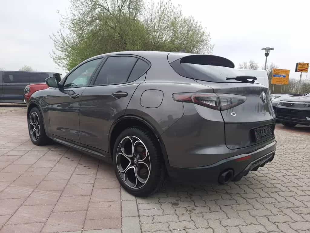 Alfa Romeo Stelvio 2.2 JTDM Veloce Q4 Matrix DAB Kamera 05/2024-photo-6