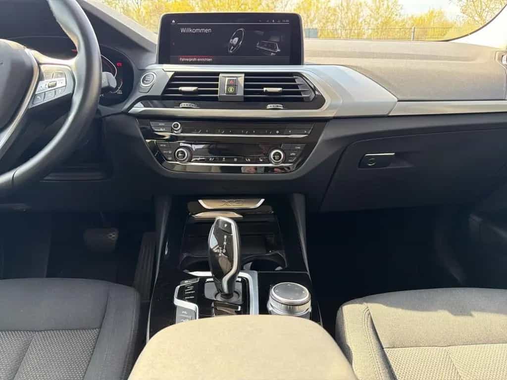BMW X3 20 d Advantage xDrive Head - up AHK Navi 05/2021-photo-10