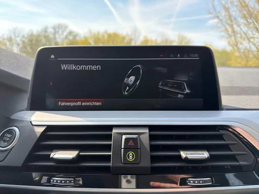 BMW X3 20 d Advantage xDrive Head - up AHK Navi 05/2021-photo-11