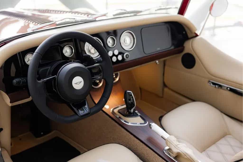 Morgan Plus 4 Plus Four 2.0 automatik | 75th anniversary | Hea null-photo-13