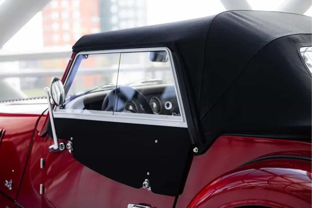 Morgan Plus 4 Plus Four 2.0 automatik | 75th anniversary | Hea null-photo-8