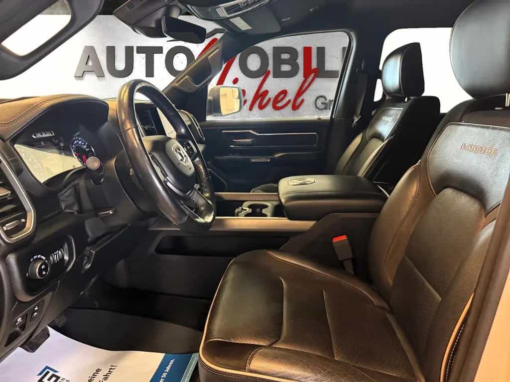Dodge RAM 1500 5.7 Laramie / 4x4 / eTorque / LED 07/2021-photo-11