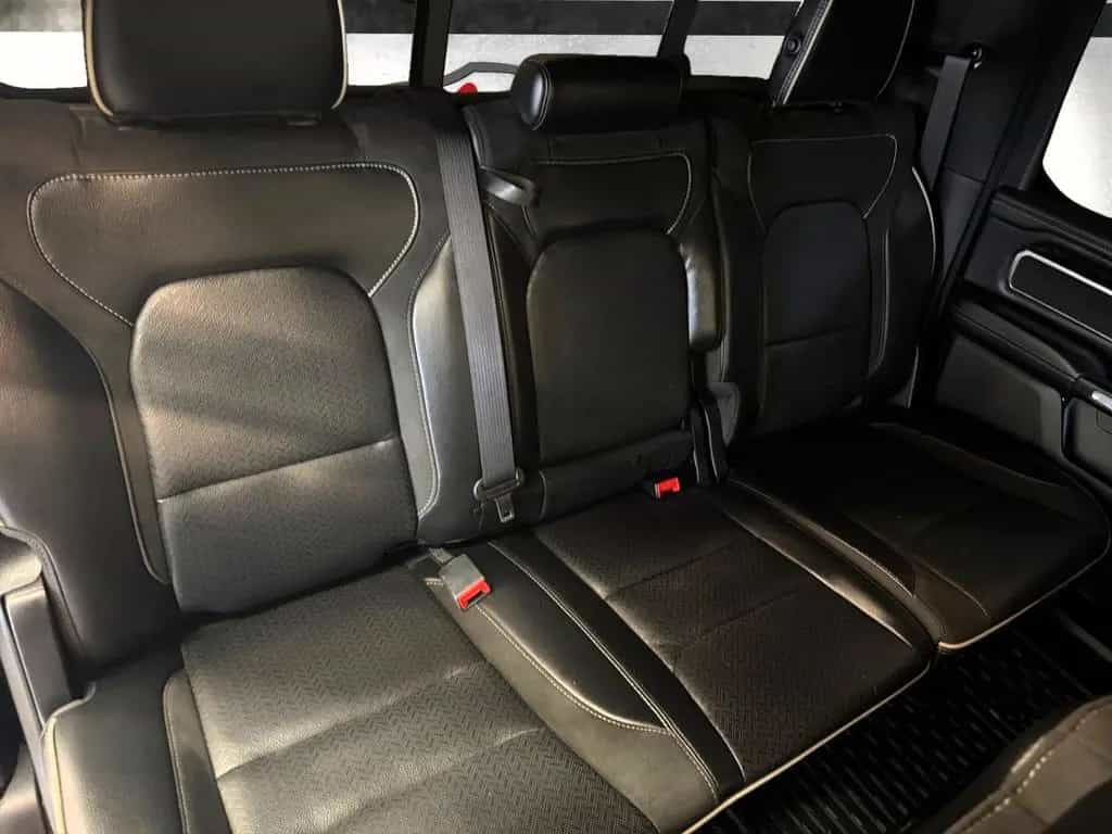Dodge RAM 1500 5.7 Laramie / 4x4 / eTorque / LED 07/2021-photo-16