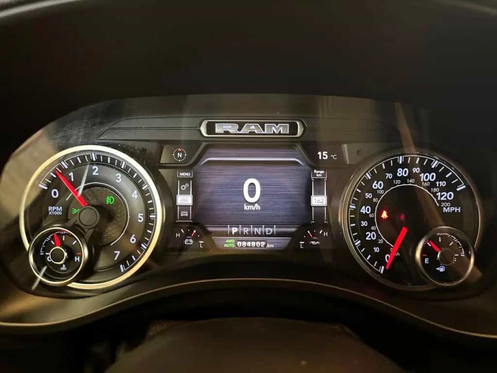 Dodge RAM 1500 5.7 Laramie / 4x4 / eTorque / LED 07/2021-photo-19